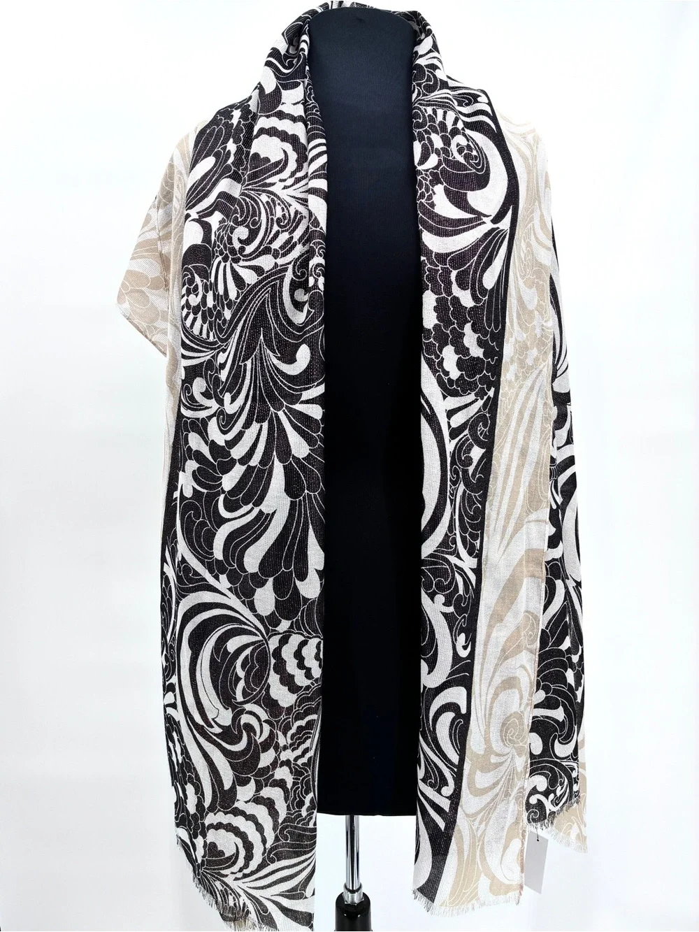 Talbots Women’s Black Beige White Floral Woven Fringe Long Rectangle Scarf NWT